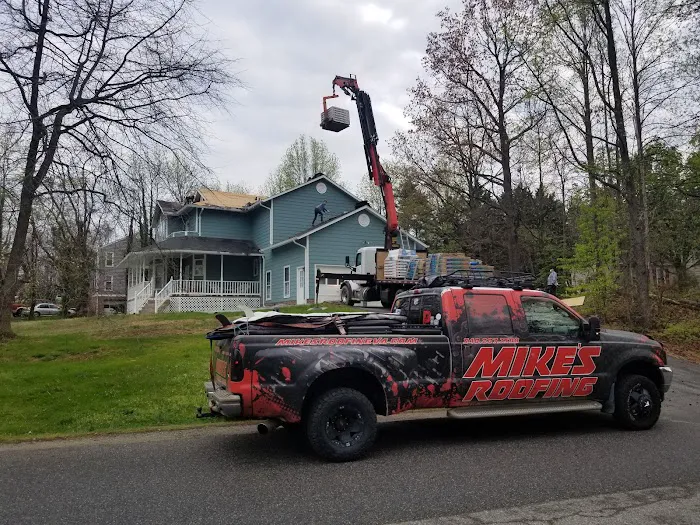 Mike's Roofing Picture 4