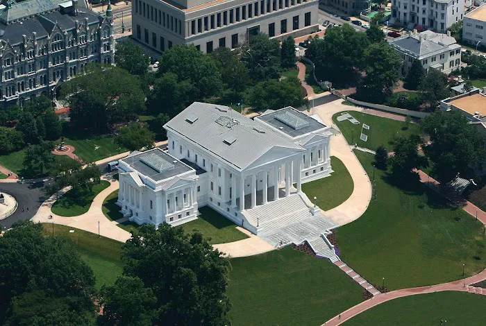 W A Lynch Roofing Co Picture 4