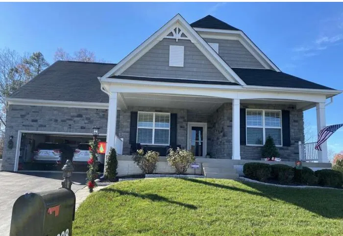 Moreno's Roofing & Construction Inc. Picture 8