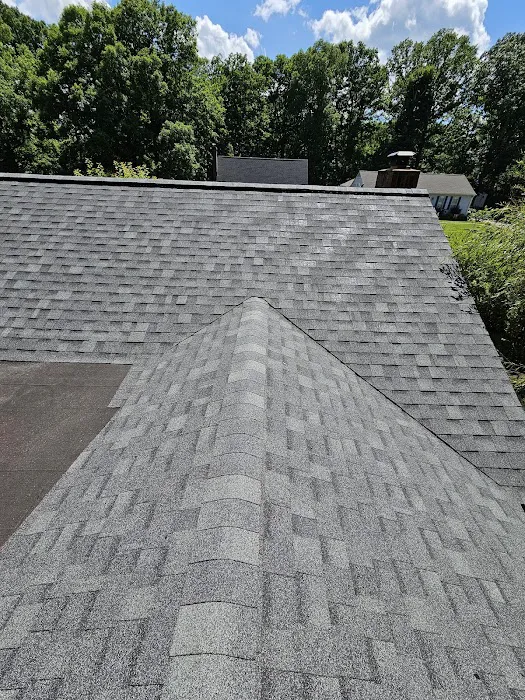 V& L Roofing LLC Picture 2