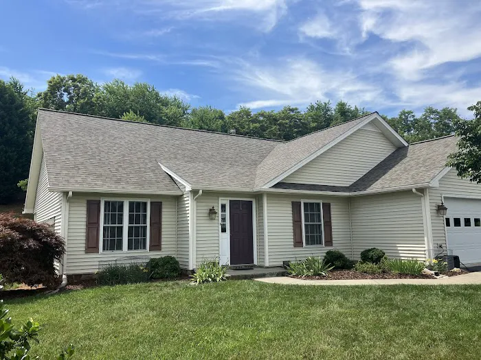 Cenvar Roofing - Richmond Picture 4