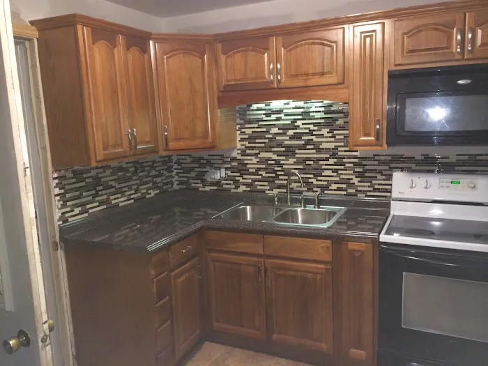 P-Varnish Contractors Picture 4