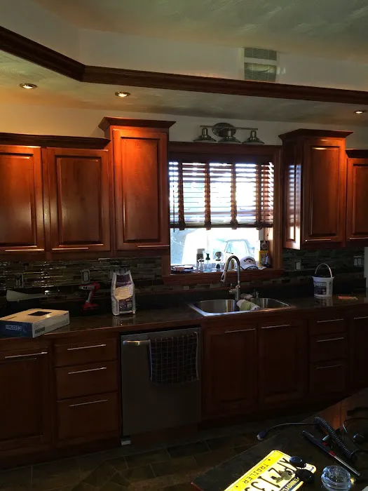 P-Varnish Contractors Picture 2