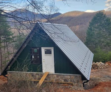 Four Seasons Roofing LLC