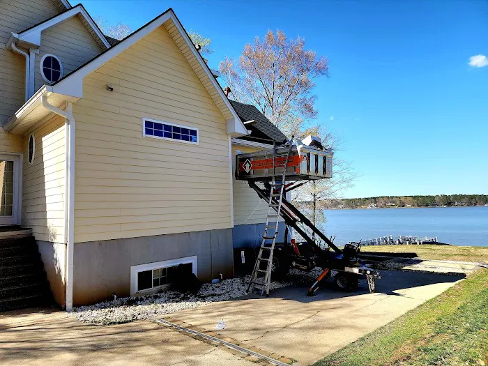 Four Seasons Roofing LLC Picture 10