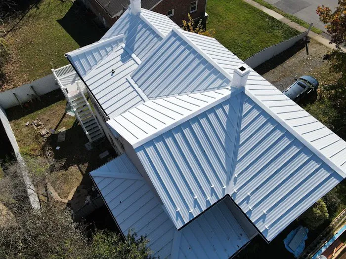 Infinity Roofing & Siding Picture 1