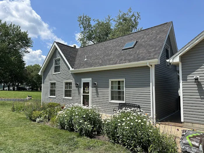 Hook Roofing and Remodeling, LLC Picture 4