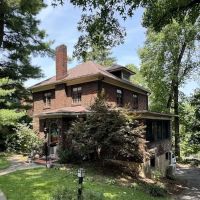 Madden Brothers Roofing ico