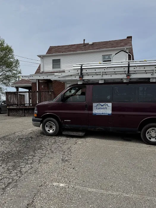 LatinUS Construction Picture 6