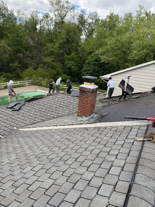 LatinUS Construction Picture 10