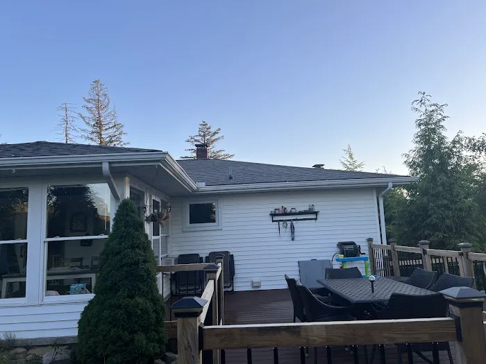 CJ's Roofing Vet Owned Picture 6