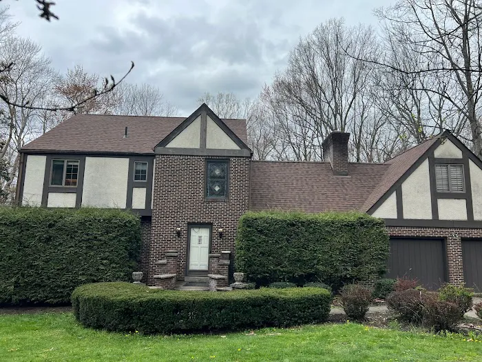 CJ's Roofing Vet Owned Picture 9