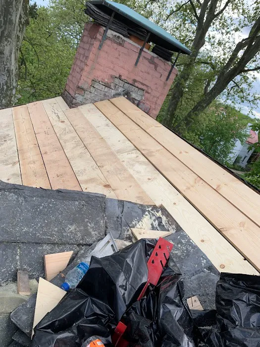 Roberts Roofing Co. Picture 8