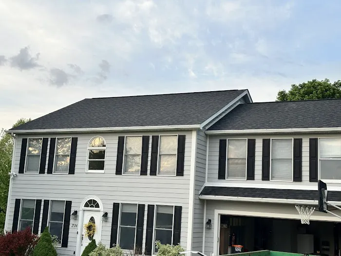 AR Roofing & Remodeling Picture 2