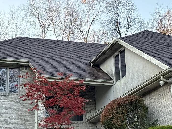 AR Roofing & Remodeling Picture 3