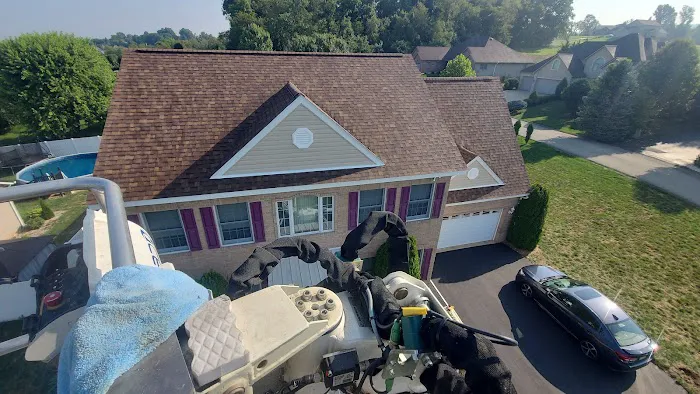 AR Roofing & Remodeling Picture 6