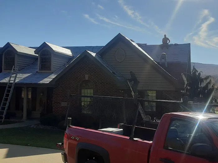 Chris Hull Roofing & Siding Picture 5