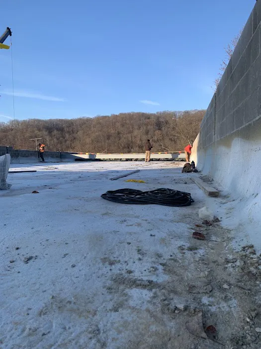 R and J Seamless Roofing Systems Picture 6