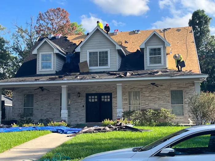 Elite Roofing LLC Picture 2