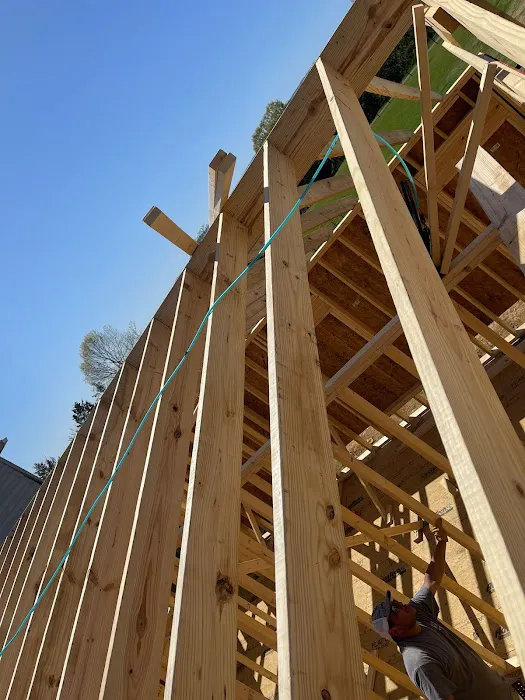 A&C Roofing Contracting LLC Picture 2