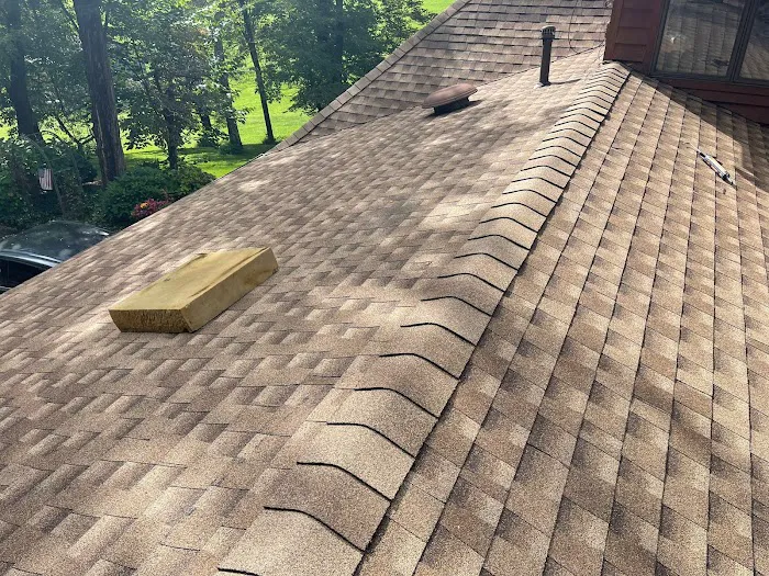 A&C Roofing Contracting LLC Picture 4