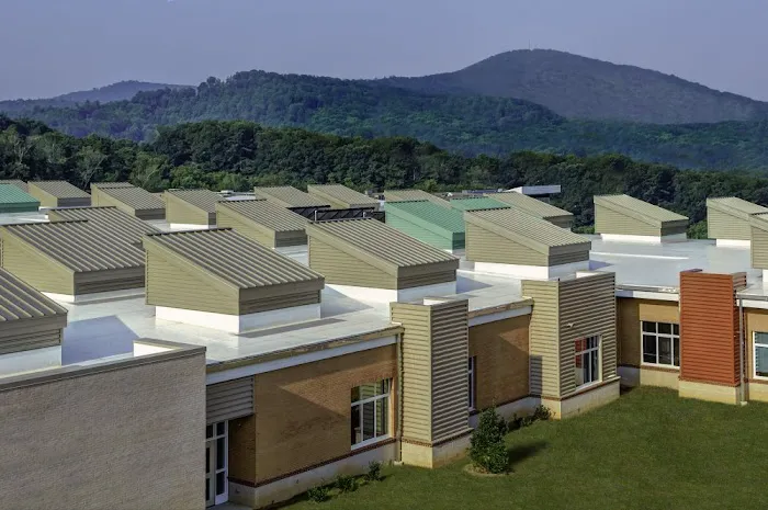 Ghise Associates Inc Picture 8