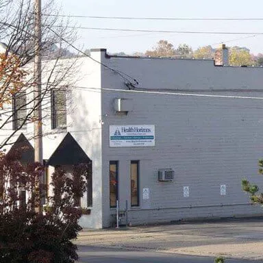 Toth Roofing Inc Picture 2