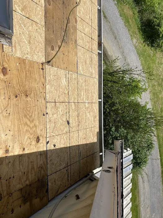 J an I roofing Picture 6