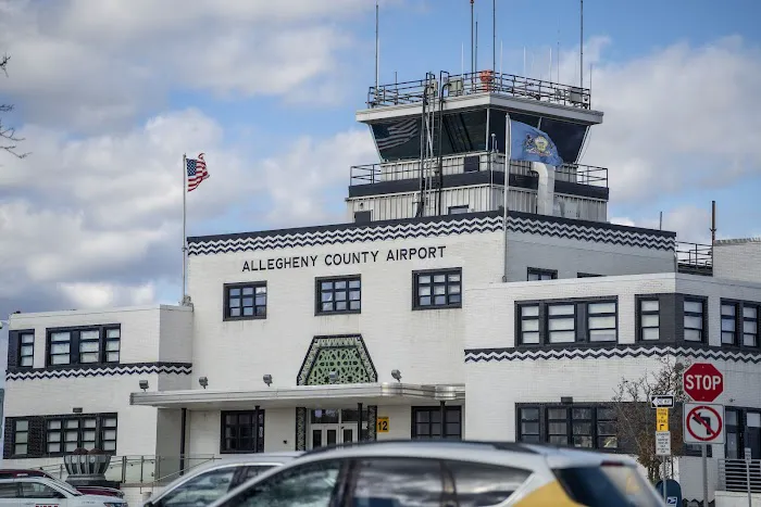 Great Lakes Commercial Roofing, LLC Picture 9