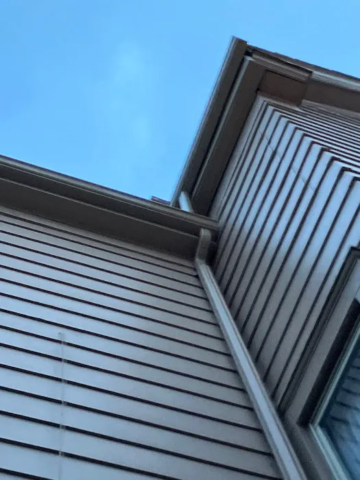 Oaks Roofing & Siding Picture 8