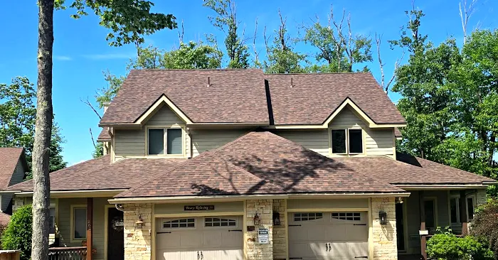 E & E Exteriors LLC Picture 1