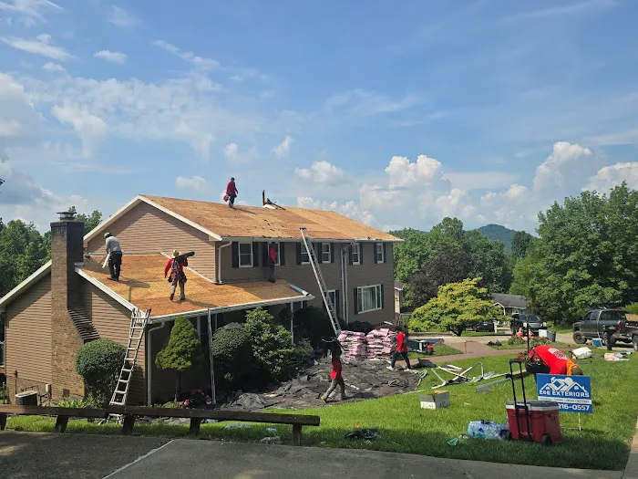 E & E Exteriors LLC Picture 2