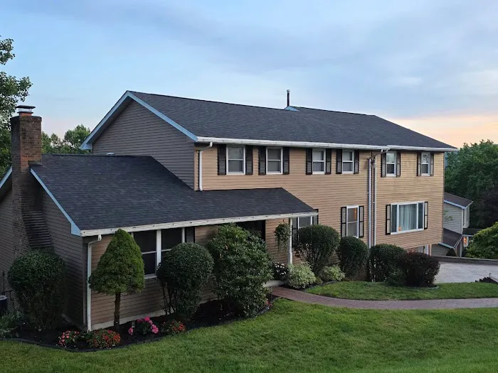 E & E Exteriors LLC Picture 8