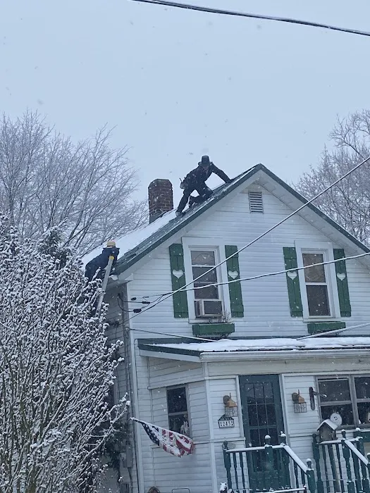 Miller's Roofing & Siding Picture 5