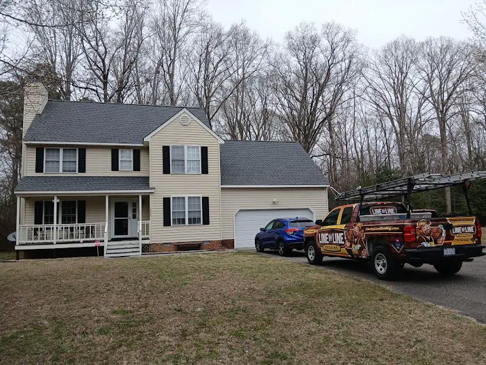 Line by Line Roofing Picture 1