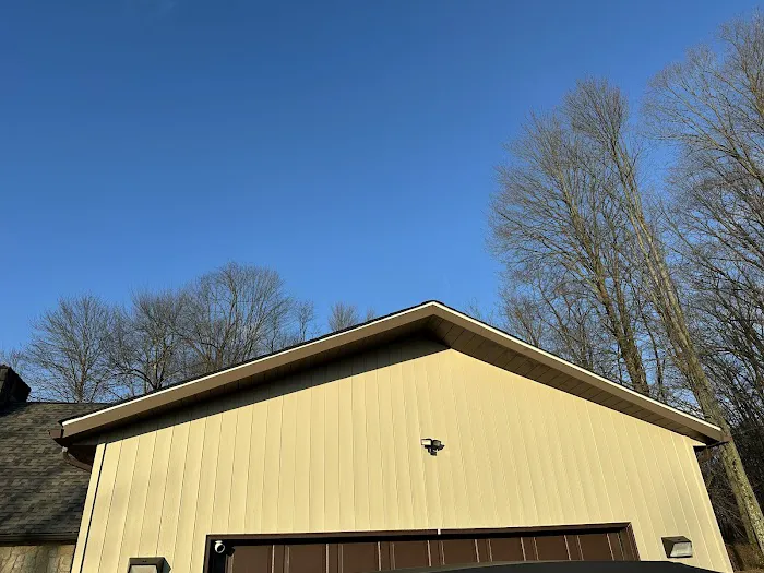 Zeke & Son Roofing & Siding Picture 2