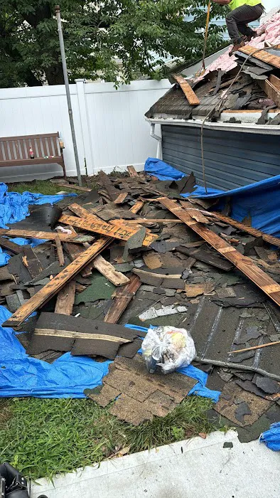 Flashing Emergency Roofers Picture 4