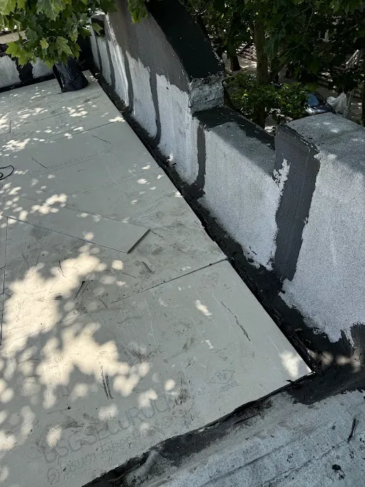 Flashing Emergency Roofers Picture 2