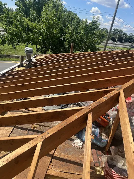 VEVA Roofing and Construction Picture 1