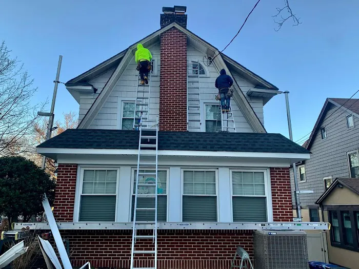 Lema's Roofing & Siding Corp. Picture 1