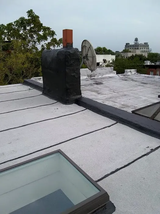 Rocco's All Type Roofing Picture 1