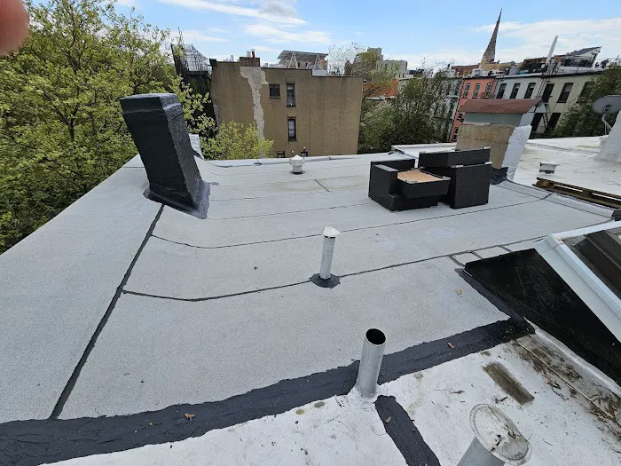 Hallock-Quality Roofing Picture 4