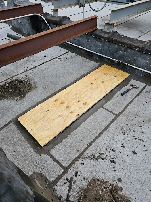 Hallock-Quality Roofing Picture 8