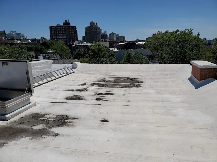 Hallock-Quality Roofing Picture 1