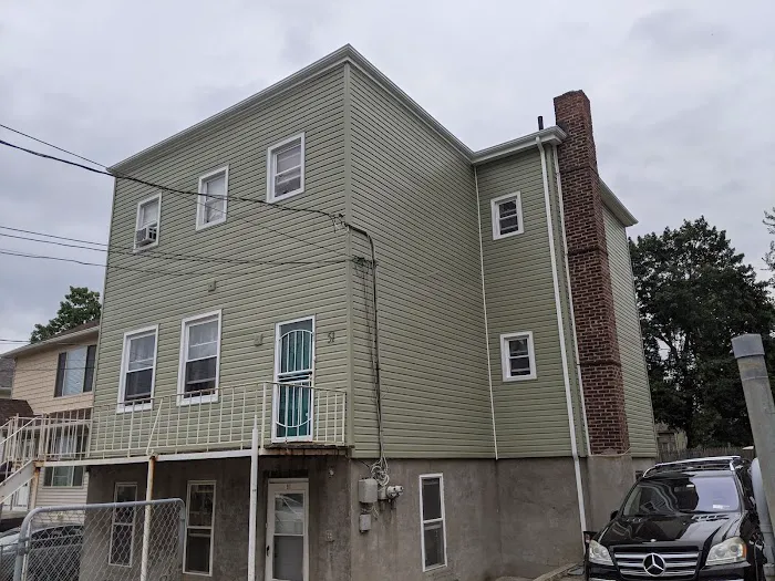 Chris The Roofer Picture 5