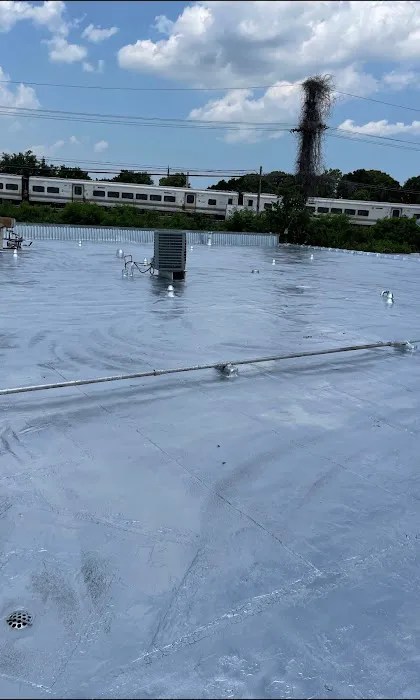 Deans roofing & paving Picture 1