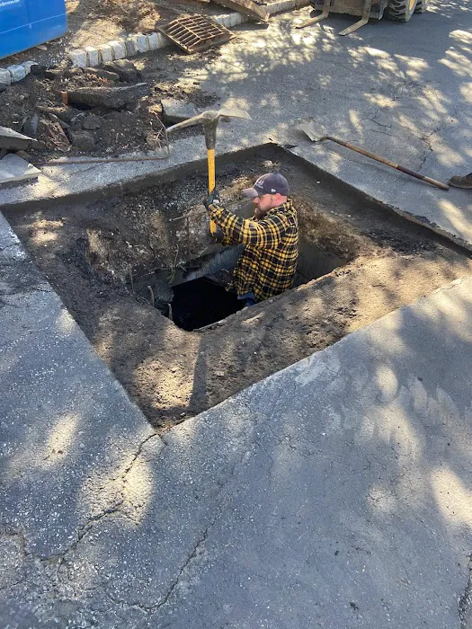 Deans roofing & paving Picture 3