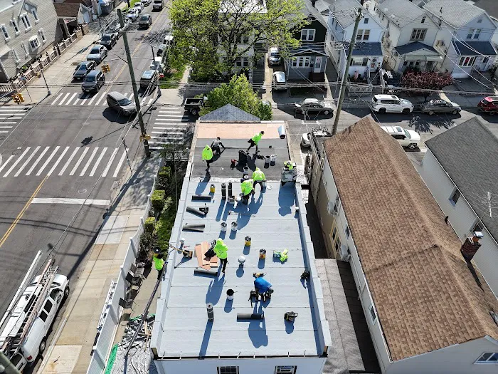 Power Roofing & Siding Long Island City Picture 5