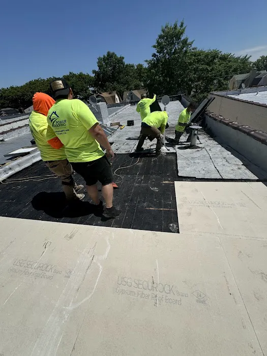 Lucy Roofing. Picture 8