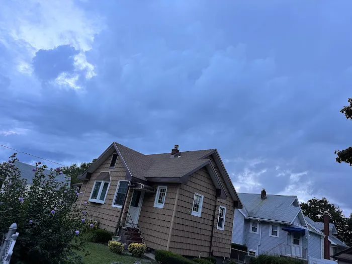 Loja's General Construction Picture 1